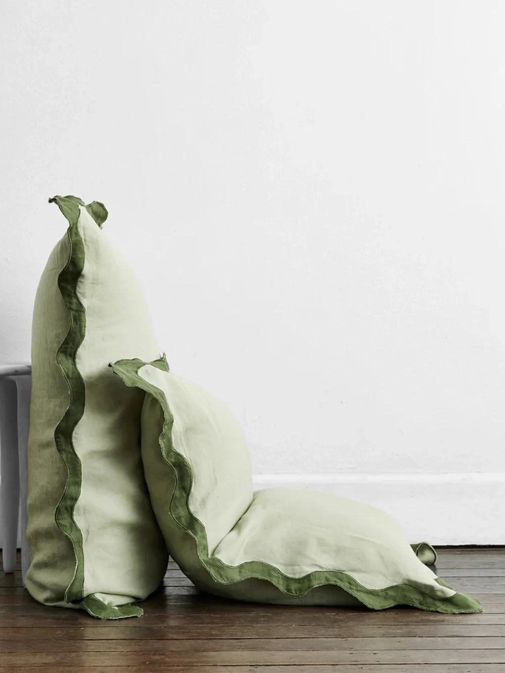 Bed Threads Linen Scalloped Edge Pillow - Sage Green